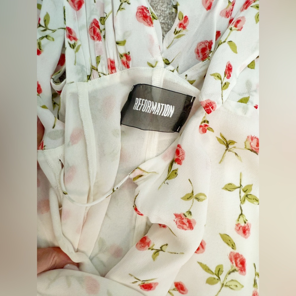 Reformation - Floral White Maxi Dress with Flutter Sleeves - size Small - NWOT - Picture 7 of 15